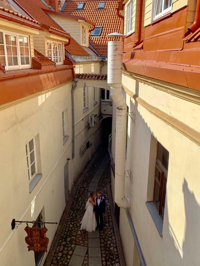 Very Vilnius Pilies Street Exterior photo